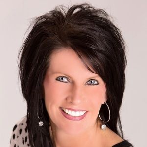 Meet your Posher, Janice